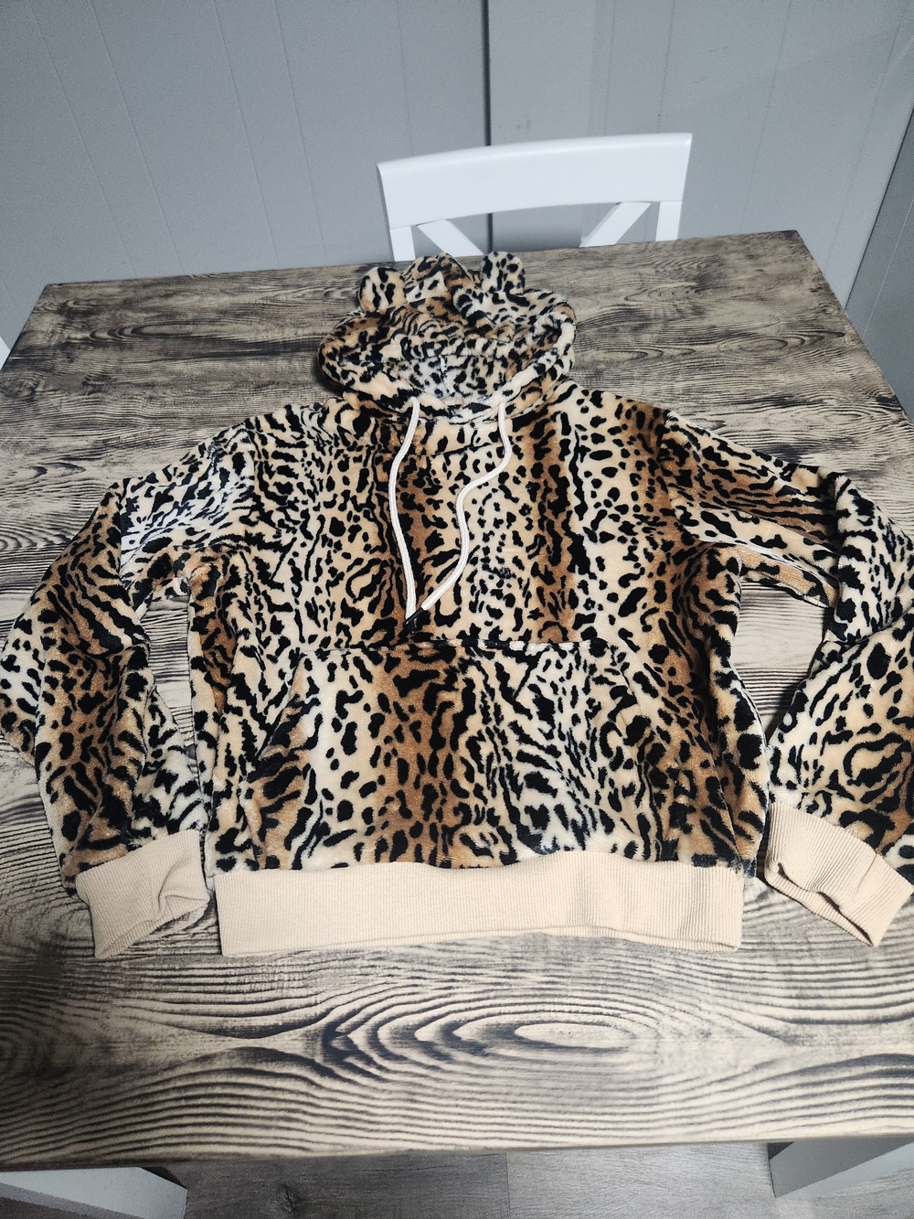 Leopard-Print Plush Hoodie - Tan/Black